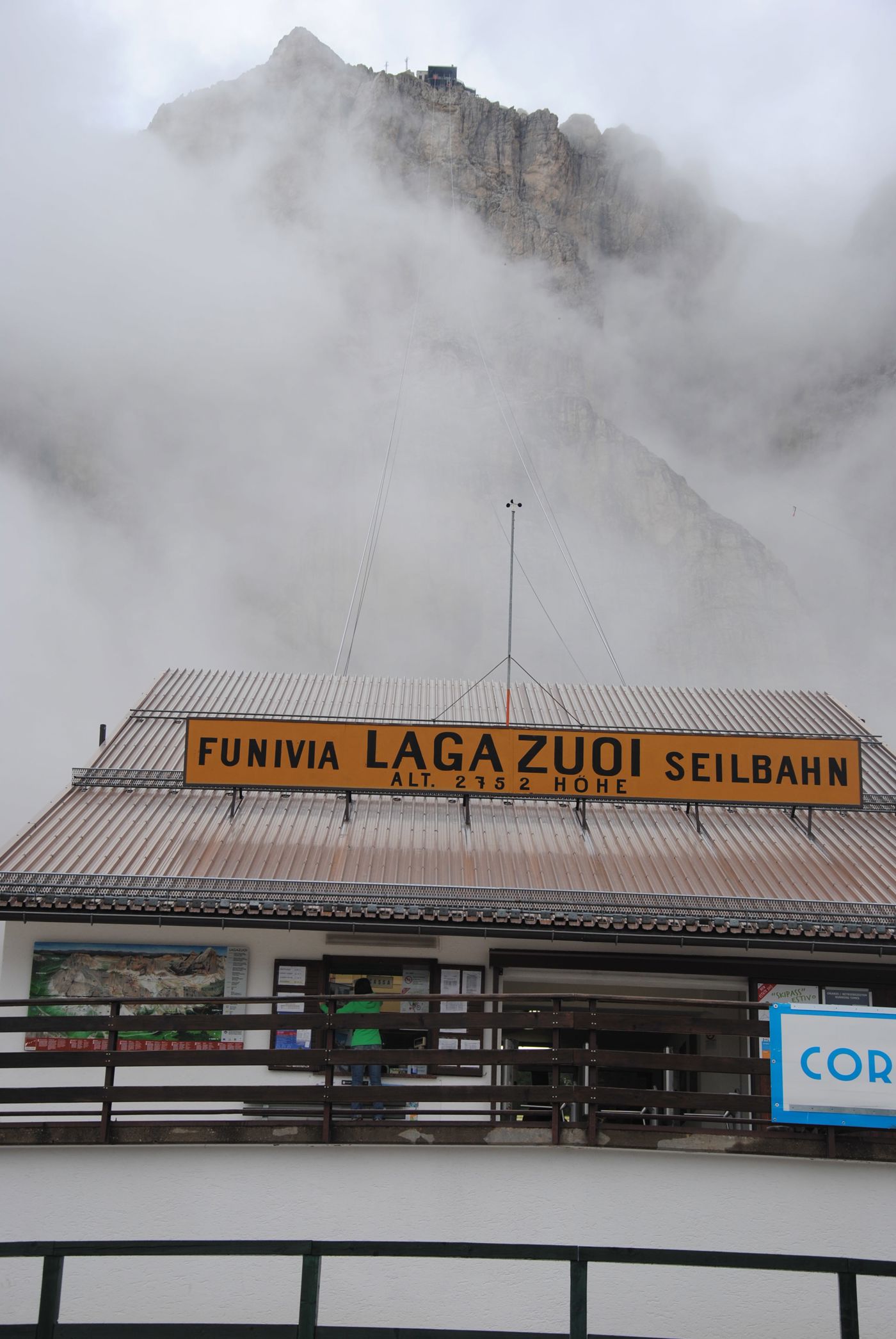 Talstation der Seilbahn zum Lagazuoi