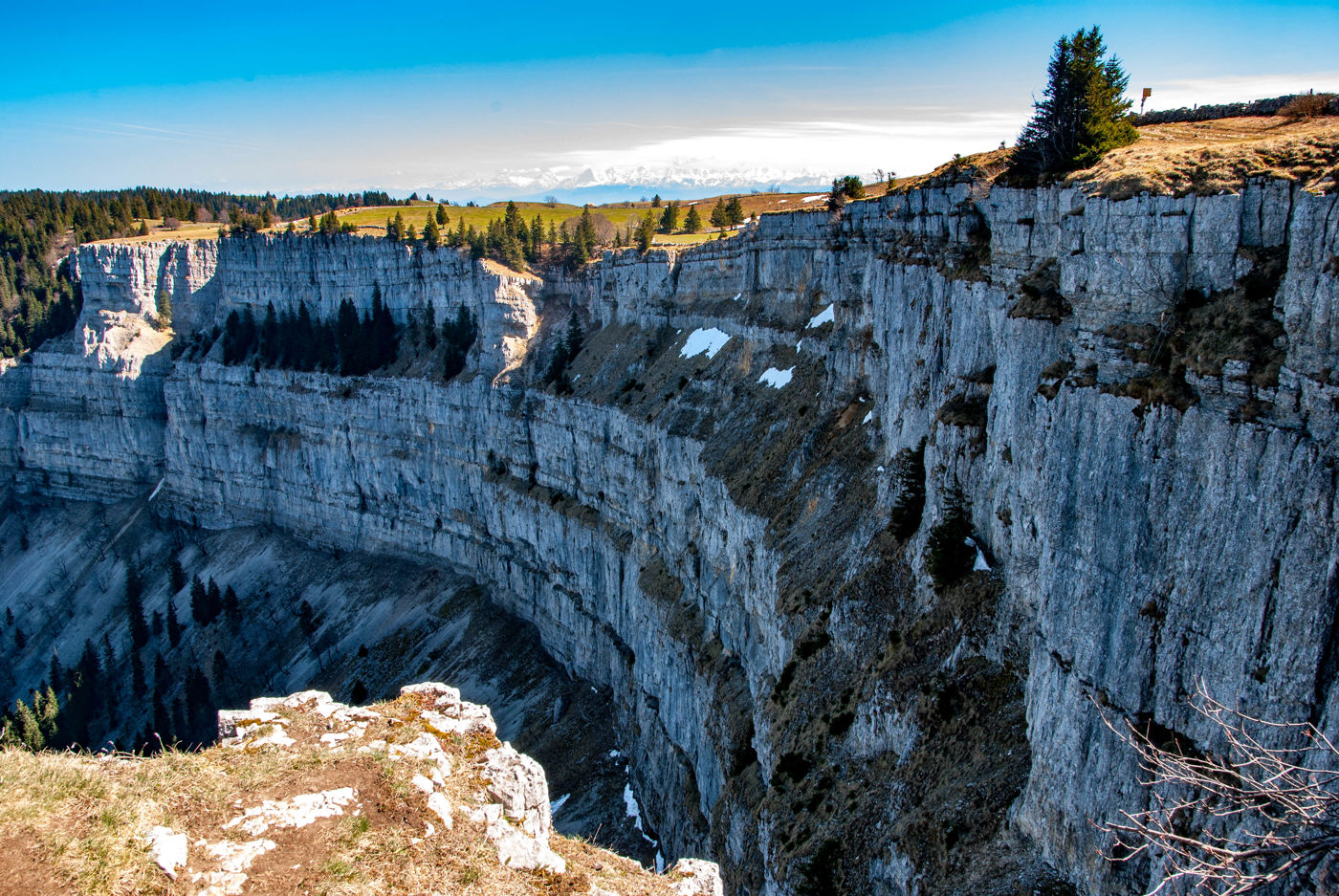 Creux du Van: Rundwanderung mit Areuse-Schlucht