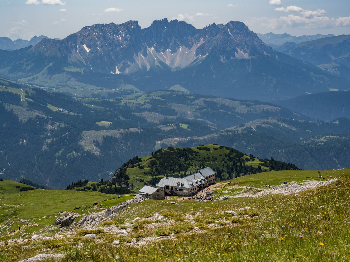 Schlernhaus mit Rosengarten