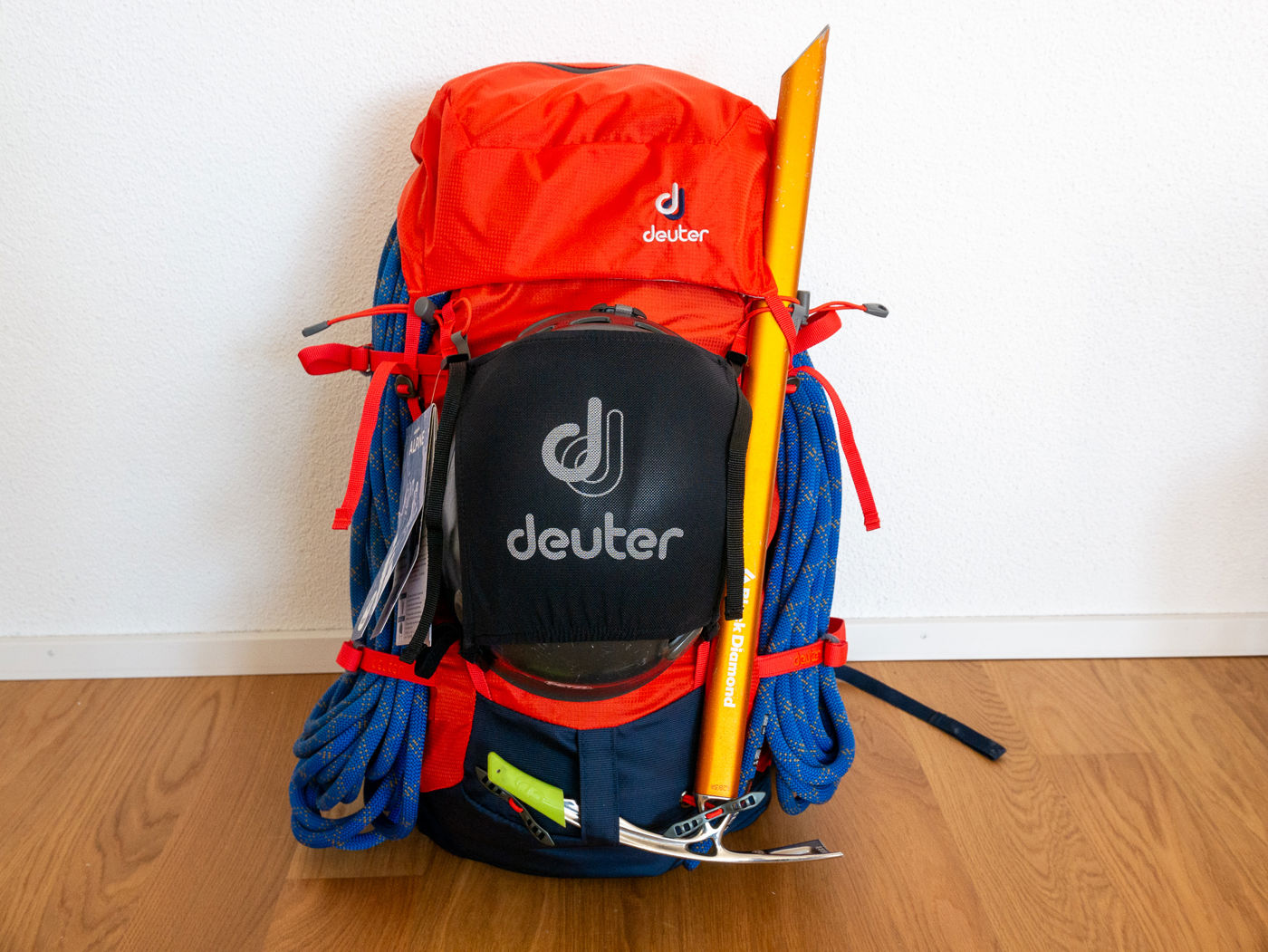 Rucksack für Hochtouren Deuter Guide Lite 30 beladen