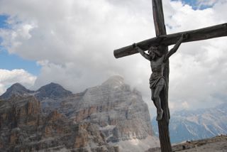 Gipfelkreuz am Lagazuoi