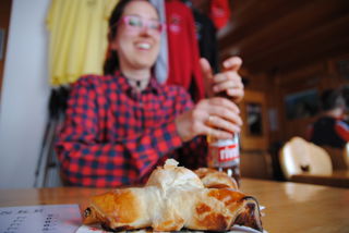 Mmmmh - lecker Mandelgipfeli im Mythenhaus