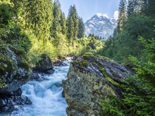 Maderanertal Chärstelenbach