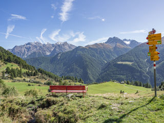 Via Engiadina: von Lavin via Guarda und Alp Sura nach Ardez