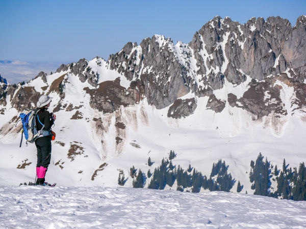 Schneeschuhwanderung zum Hundsrügg am Jaunpass