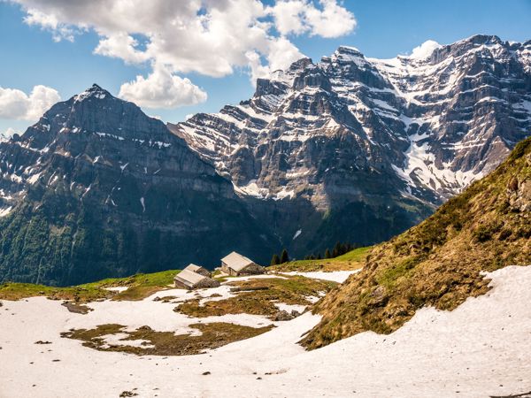 Auf das Vrenelisgärtli hoch über dem Klöntalersee